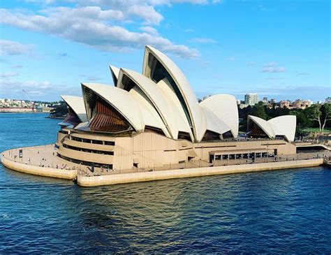 Is the Sydney Opera House a Wonder of the World, and Can It Sing Opera Without Microphones?